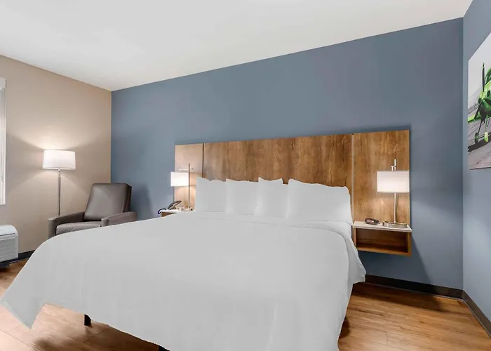 Extended America Premier Phoenix Airport Hotel