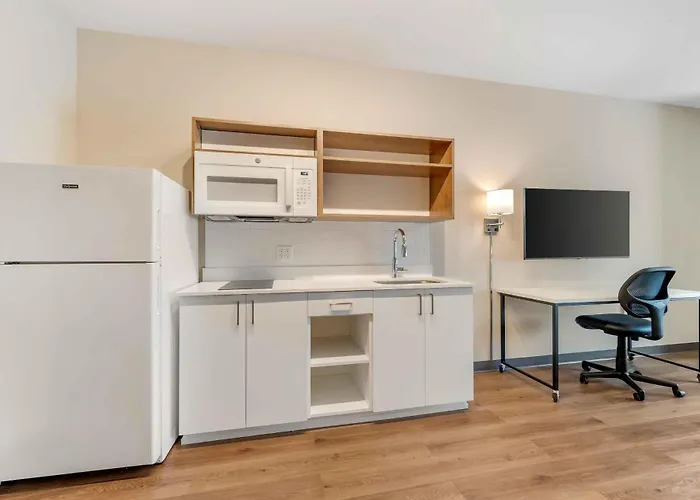 Extended America Premier Phoenix Airport Hotel